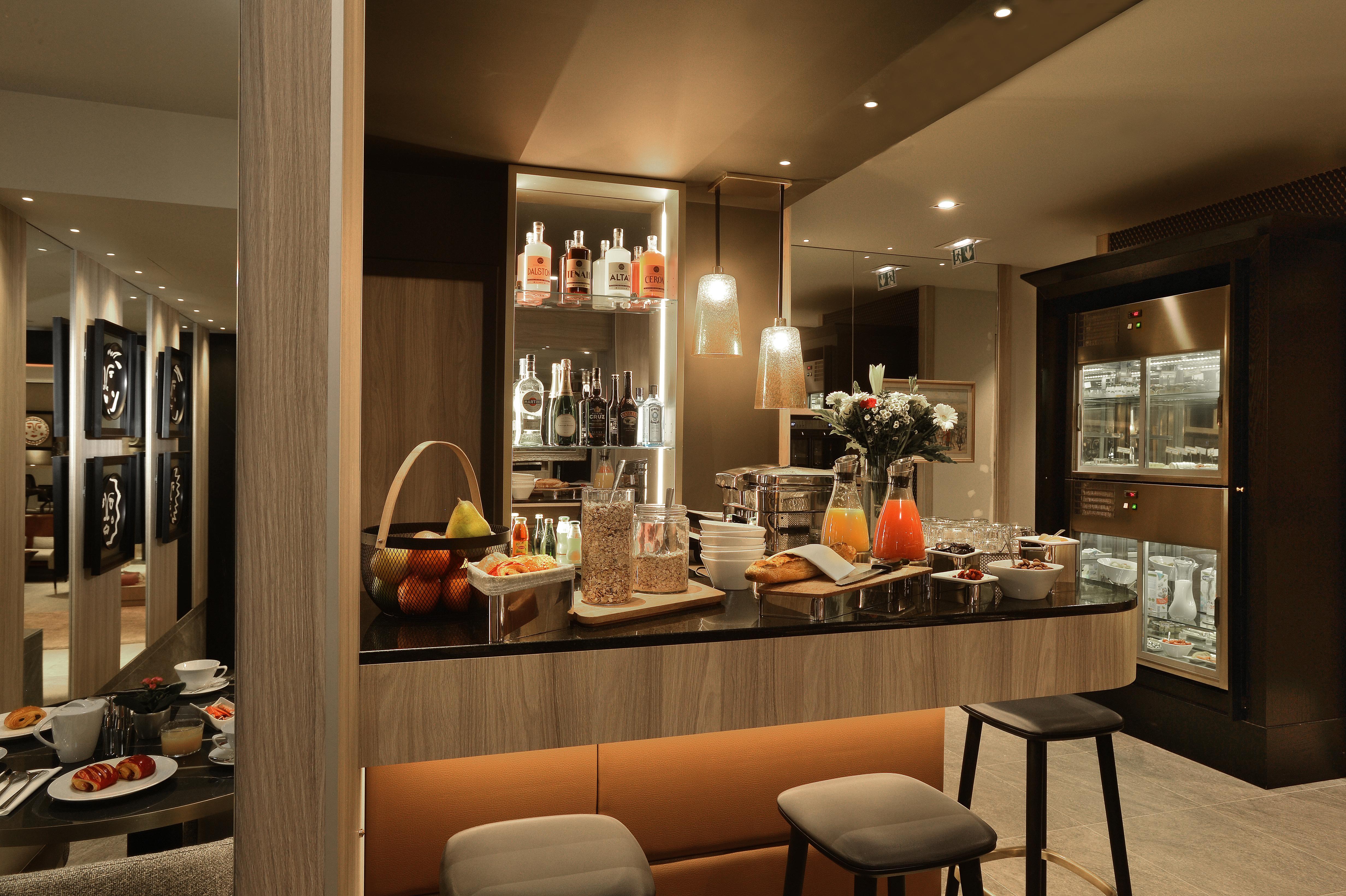 Hotel La Lanterne & Spa By Timhotel Paris Exterior photo