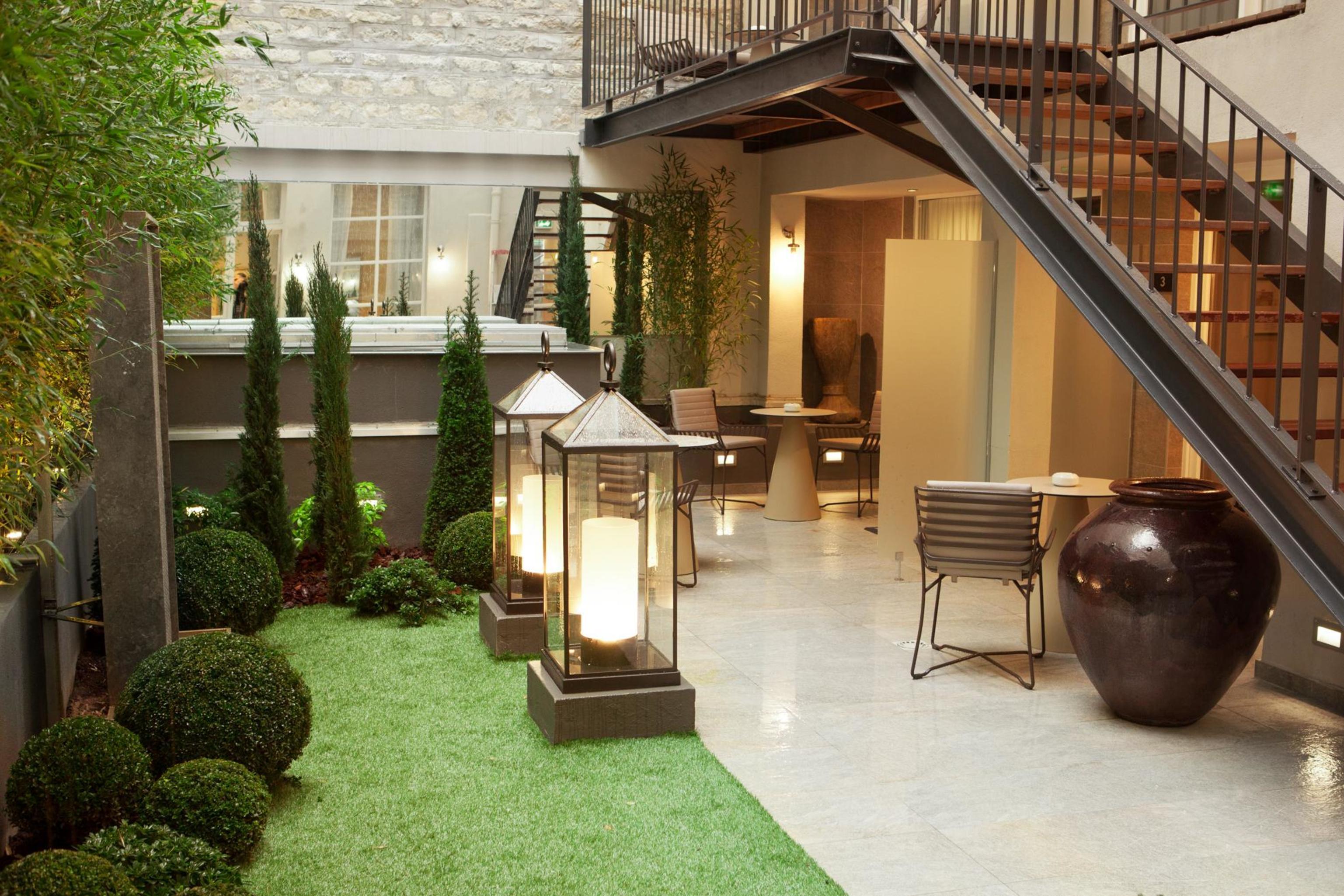 Hotel La Lanterne & Spa By Timhotel Paris Exterior photo