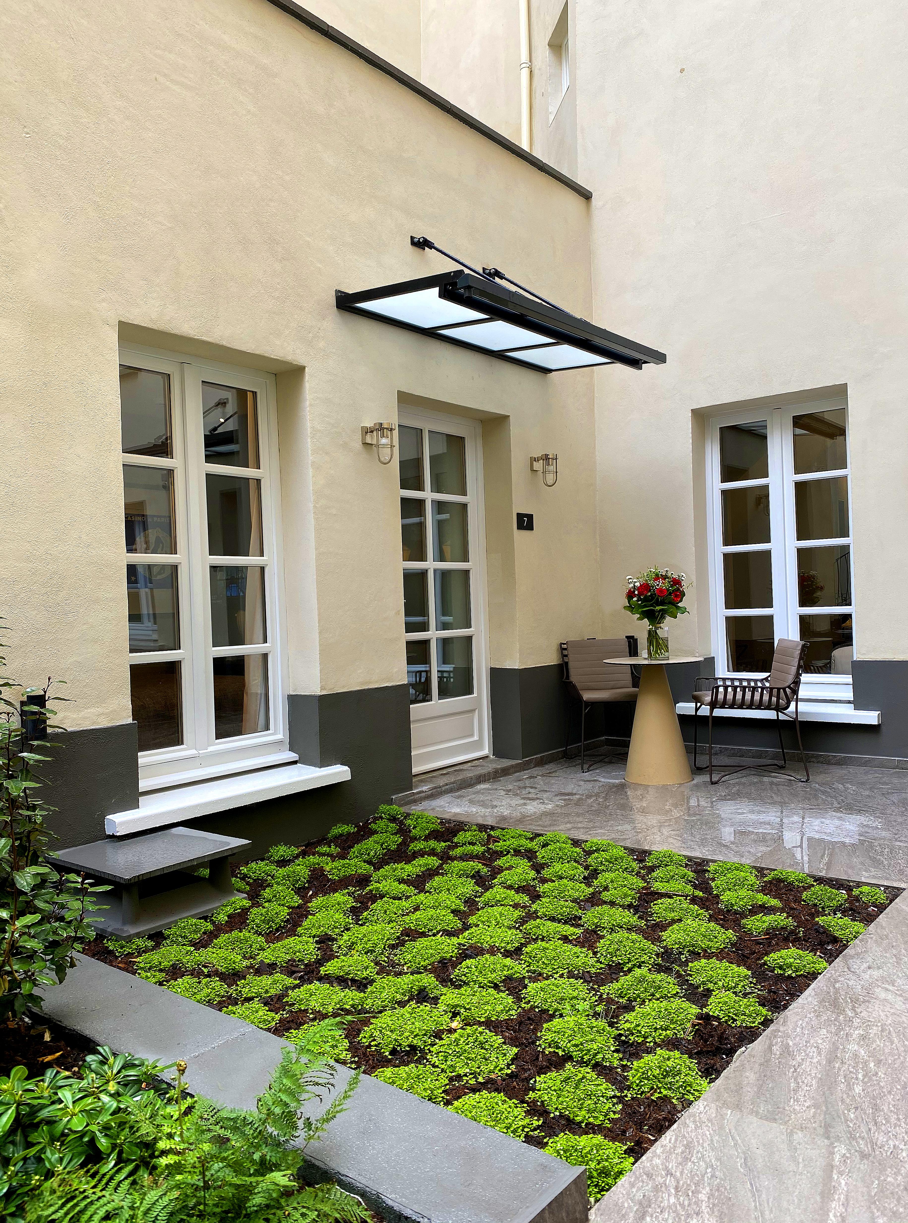 Hotel La Lanterne & Spa By Timhotel Paris Exterior photo
